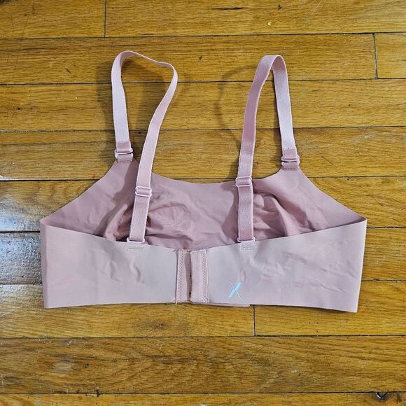 Knix Revolution Wireless Bra size 2 - Picture 2 of 4